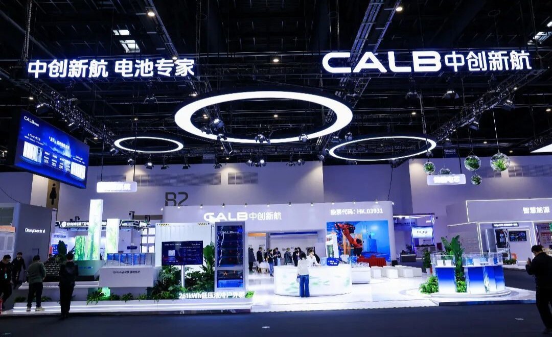 鼓包、漏液、续航不足中创新航177Ah电池遭集中投诉 律师解读：若存在批量性缺陷，超质保期企业仍需担责